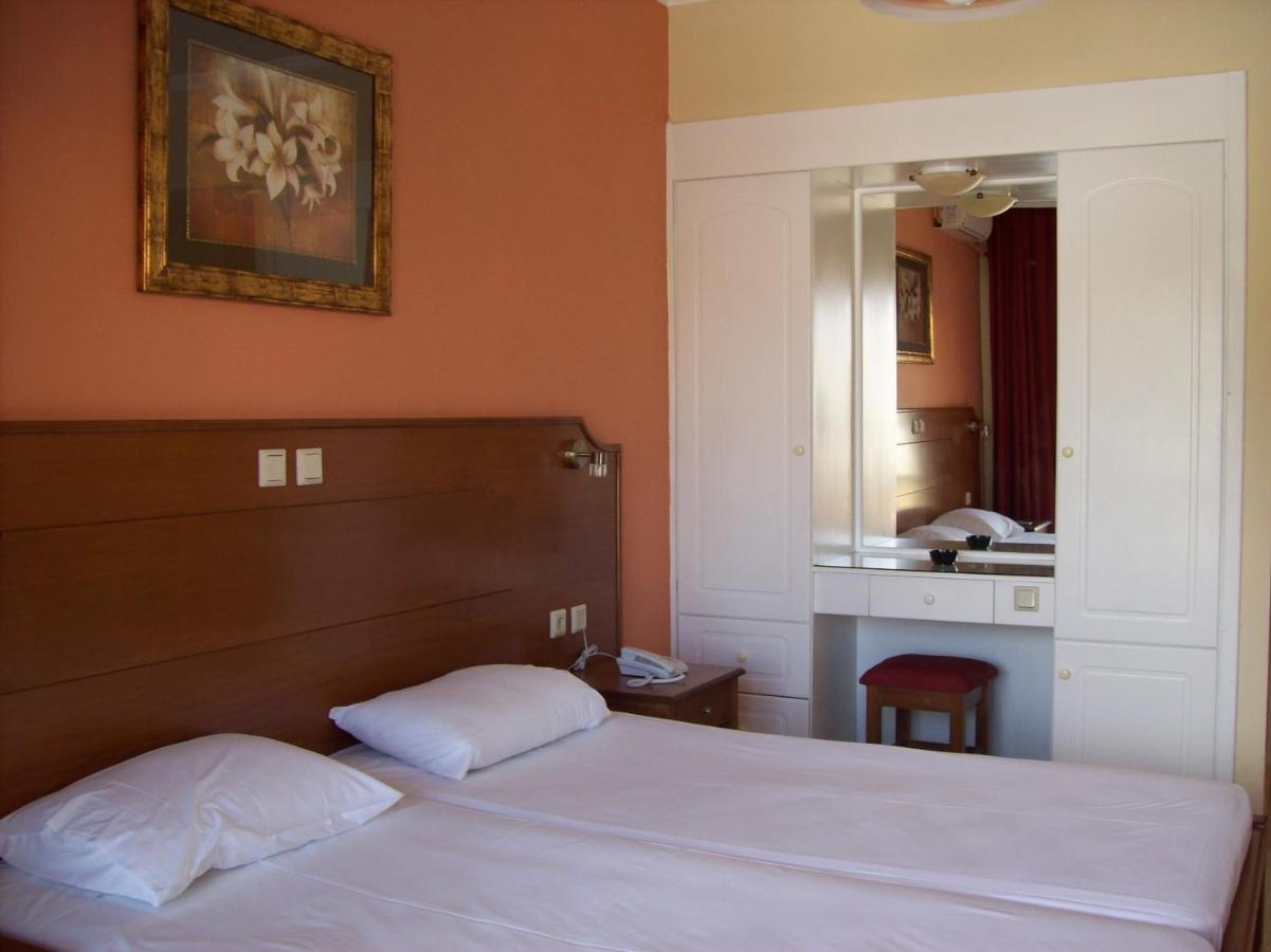 Thomas Bay Hotel Agios Stefanos Avliotes  Exterior photo