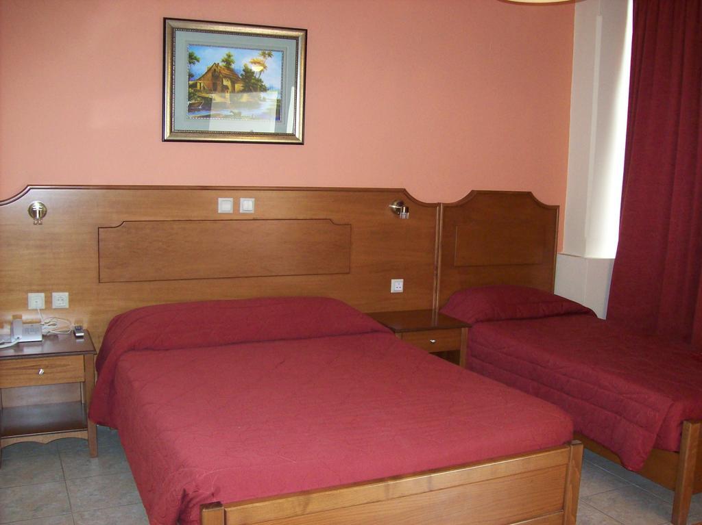 Thomas Bay Hotel Agios Stefanos Avliotes  Room photo